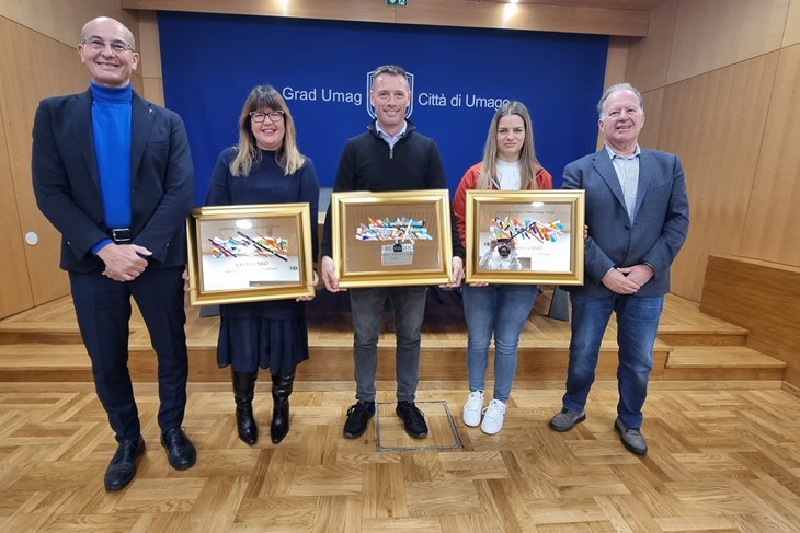 Vili Bassanese s ovogodišnjim laureatima (Foto: Grad Umag)